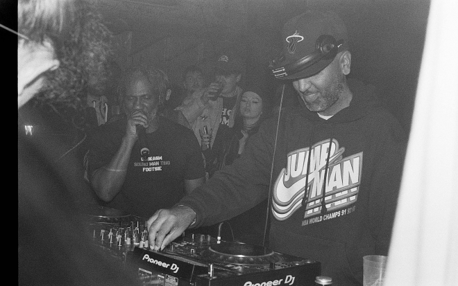 24 BLAM Altenburg1964 Sukh Knight, Footsie